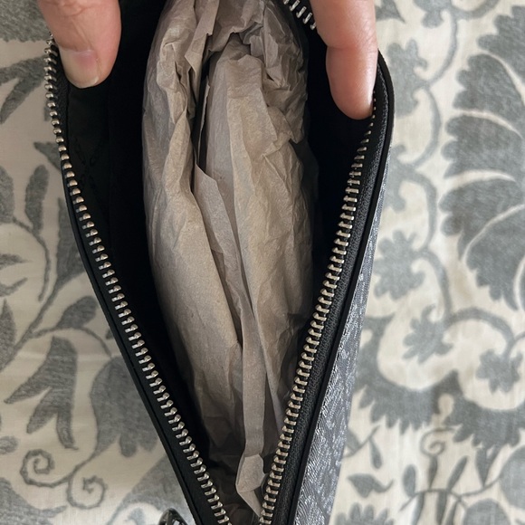 Michael Kors Empire Medium Chain Shoulder Bag - Picture 6 of 9